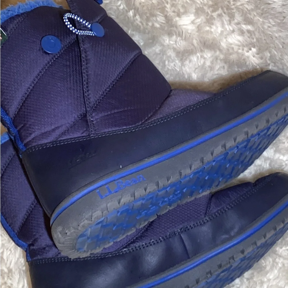 Kids L.L. Bean ultralight Winter Boots size 6